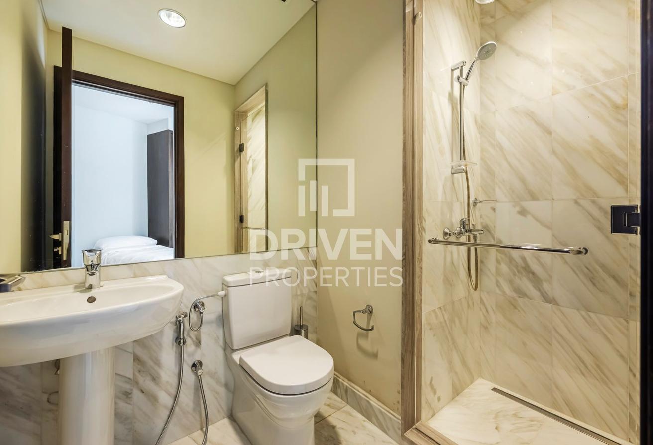 Furnished | Spacious | High Floor | Luxurious photo 17
