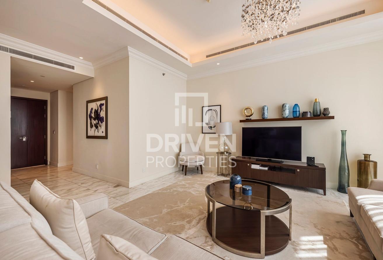 Furnished | Spacious | High Floor | Luxurious photo 5