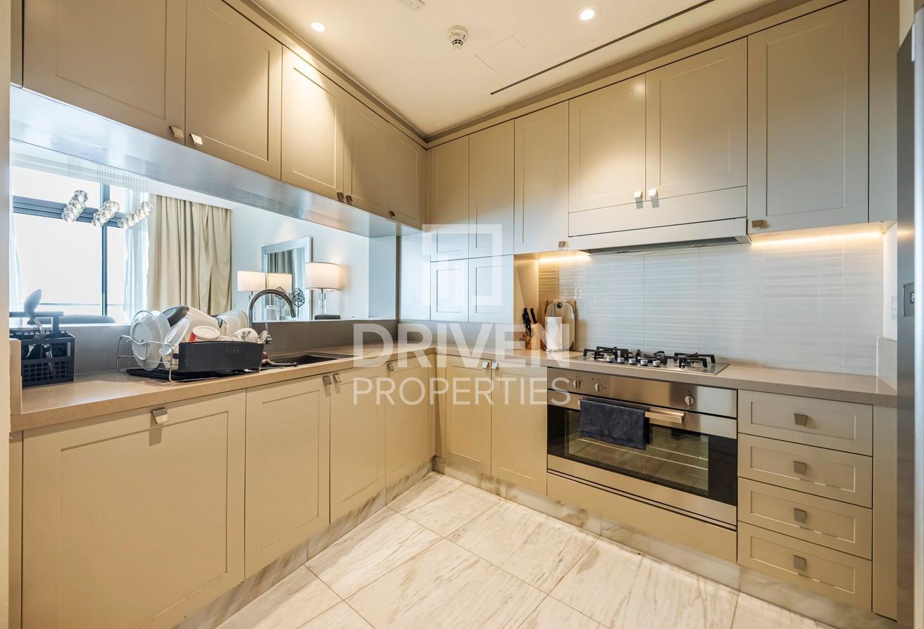 Furnished | Spacious | High Floor | Luxurious photo 6