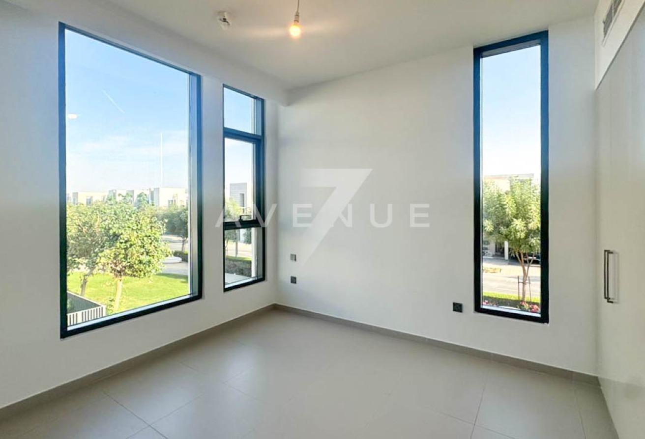 Community Expert | Pool Access | Corner Unit photo 10