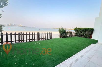 Villa - 5 Bedrooms - 6 Bathrooms for rent in Palma Residences - Palm Jumeirah - Dubai