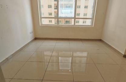 Apartment - 1 - 2 for rent in Al Khan Lagoon Tower - Al Khan Lagoon - Al Khan - Sharjah