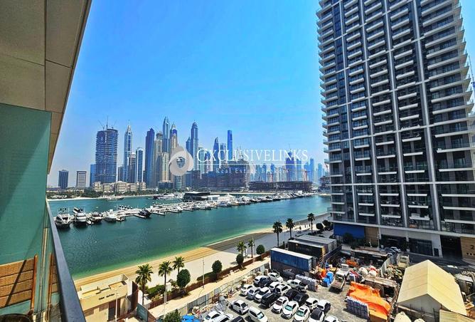 Elegant Furnished| Seaview| Ready to Move in