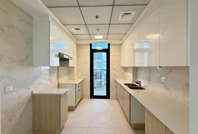 81533353 - Property Image 2