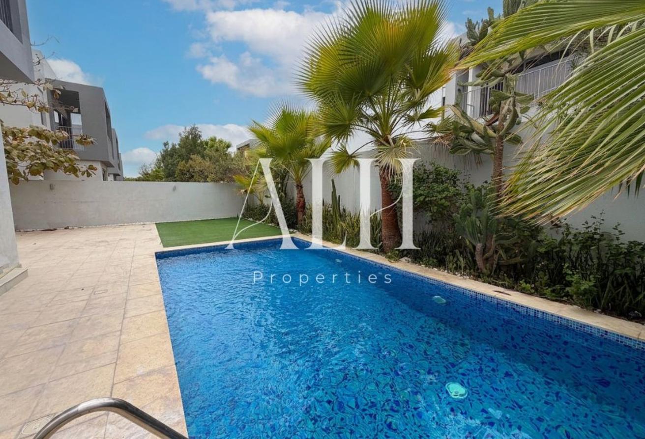 Private Pool | Extended 4 bed | Enclosed Kitchen photo 14
