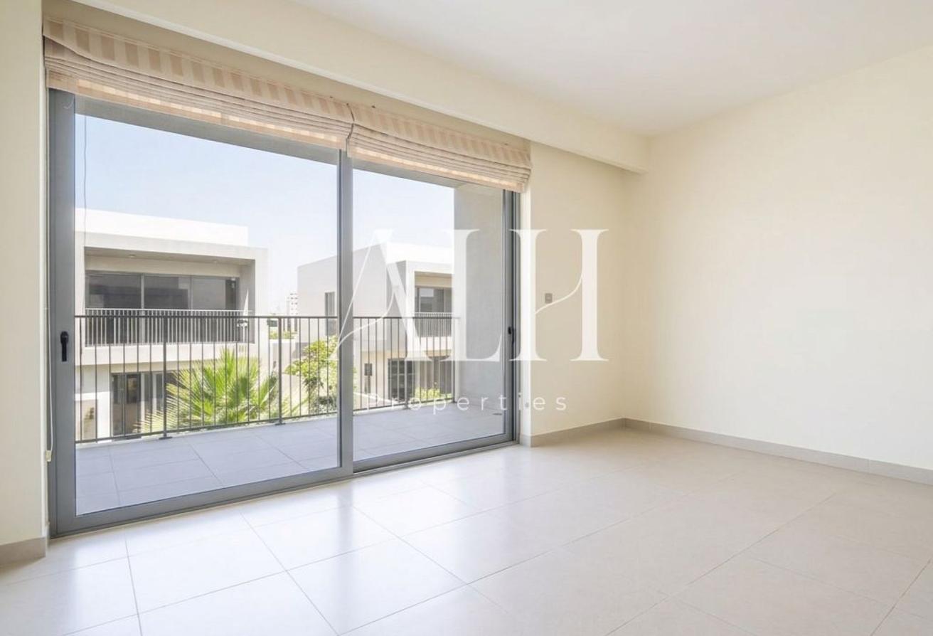 Private Pool | Extended 4 bed | Enclosed Kitchen photo 8