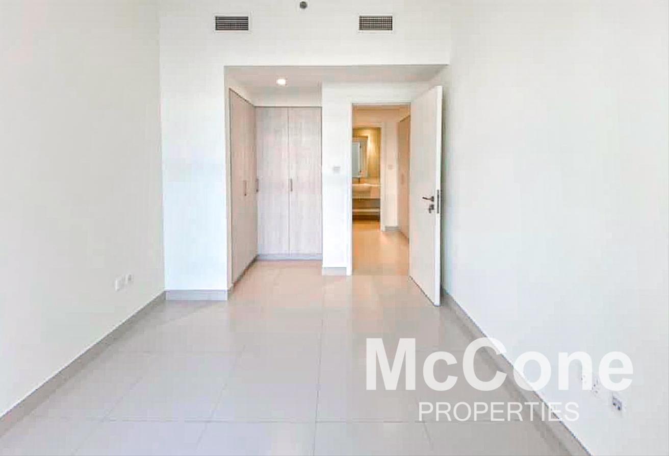 Vacant | Open Kitchen | Pool Facing photo 12
