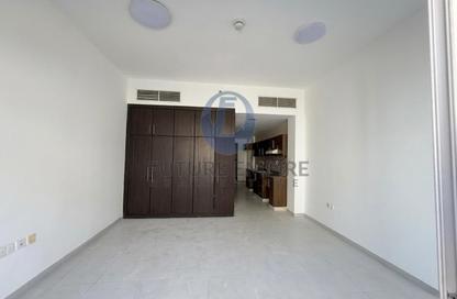 Apartment - 1 Bedroom - 2 Bathrooms for rent in Al Waleed 5 Building - Al Karama - Dubai