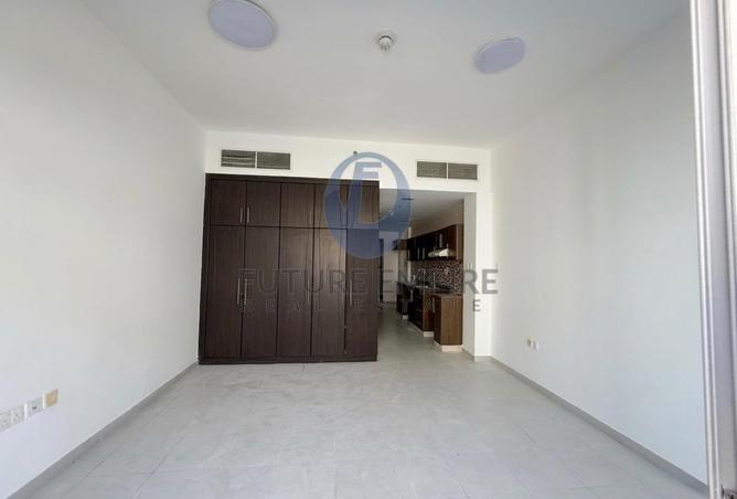 103711027 - Property Image 2