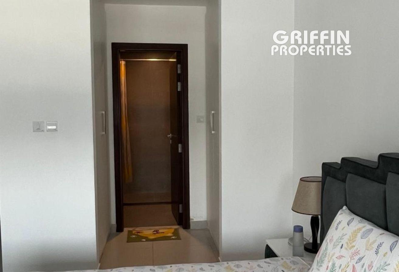 Furnished | Burj View | Luxury living photo 12