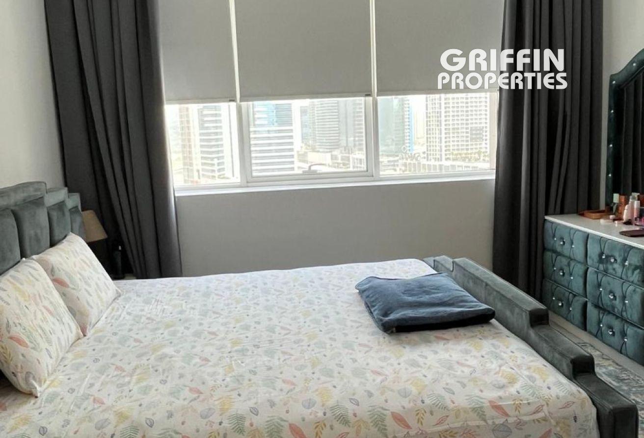 Furnished | Burj View | Luxury living photo 4