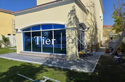 Villa - 4 Bedrooms - 4 Bathrooms for rent in District 4 - Royal Park - Jumeirah Park - Dubai