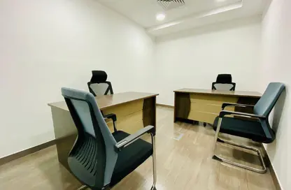 Office Space - Studio - 4 Bathrooms for rent in Hamdan Street - Abu Dhabi