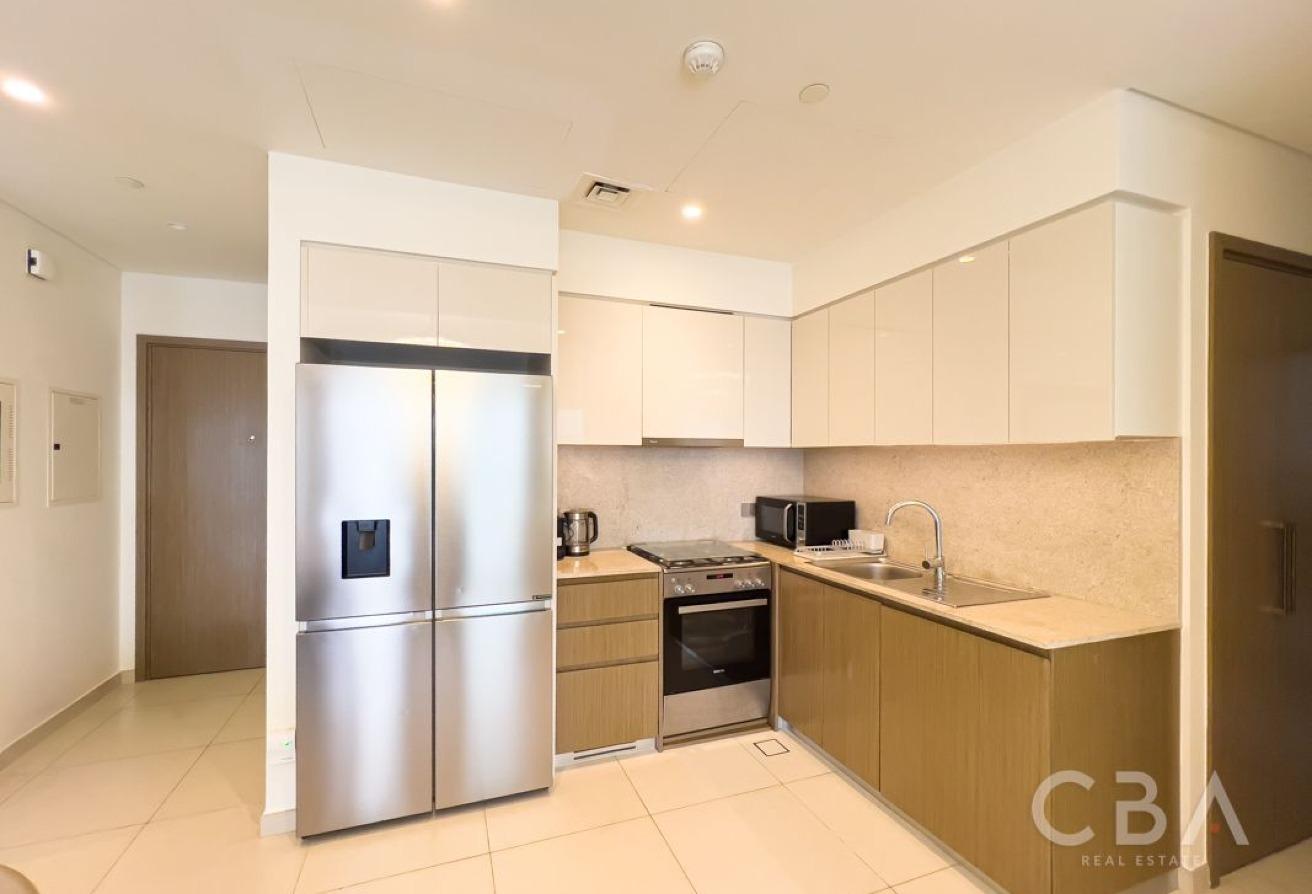 Full Burj Khalifa View | Furnished | High Floor photo 5