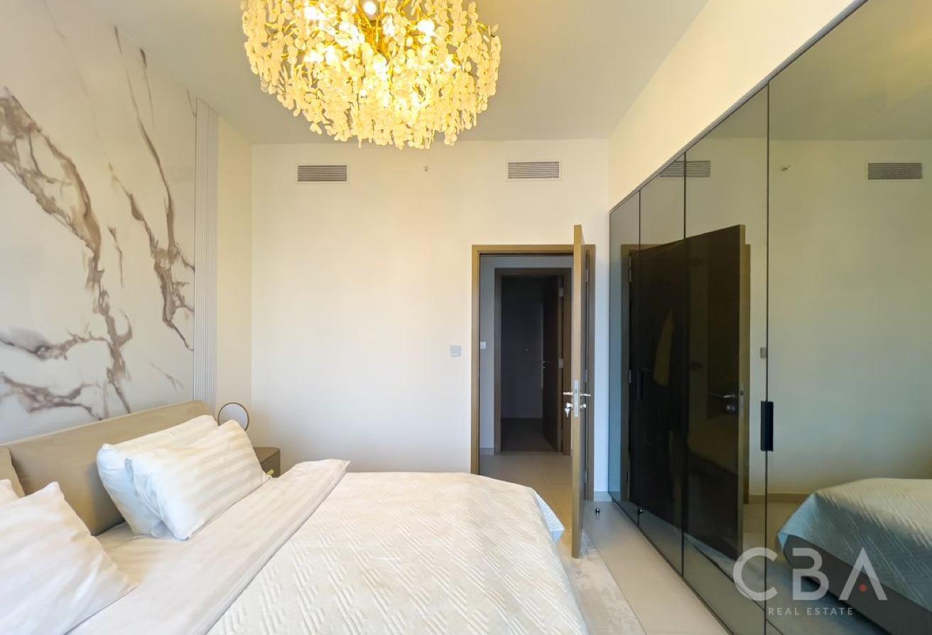 Full Burj Khalifa View | Furnished | High Floor photo 7