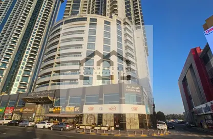 Apartment - 2 Bedrooms - 4 Bathrooms for sale in Corniche Tower - Ajman Corniche Road - Ajman
