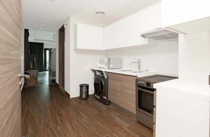 Apartment - Studio - 1 Bathroom for rent in SOL Bay - Business Bay - Dubai