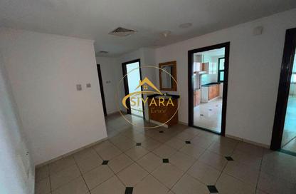 Apartment - 2 - 3 for rent in DoubleTree by Hilton Sharjah Waterfront Hotel  and  Residences - Al Majaz 2 - Al Majaz - Sharjah