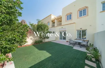 فيلا - 2 غرف نوم - 3 حمامات للايجار في الينابيع 9 - الينابيع - دبي