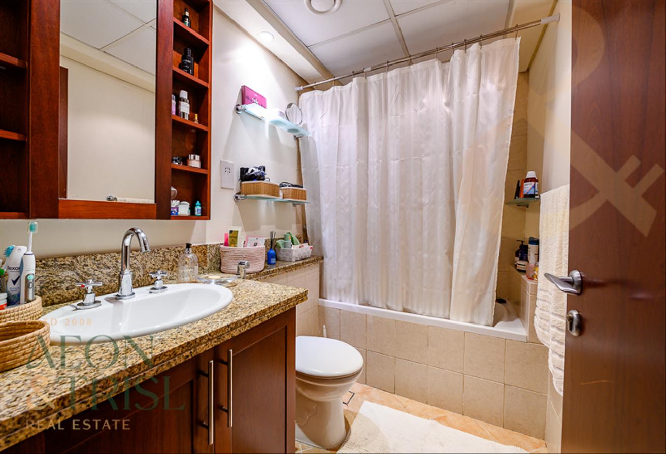 Spacious l Community Living l Prime Location photo 6