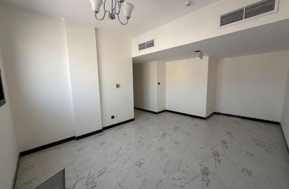 Apartment - 1 Bedroom - 2 Bathrooms for rent in Muweileh Community - Muwaileh Commercial - Sharjah