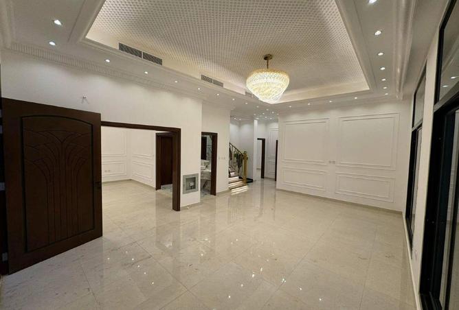 100832750 - Property Image 3