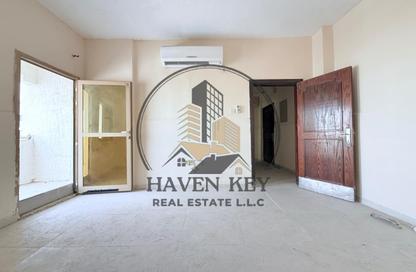 Apartment - 1 - 1 for rent in Fire Station Road - Muwaileh - Sharjah
