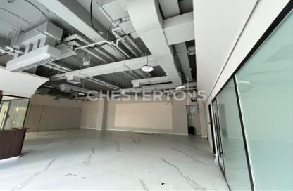 Retail - Studio for rent in Emaar Business Park Building 4 - Emaar Business Park - Sheikh Zayed Road - Dubai Retail - Studio for rent in Emaar Business Park Building 4 - Emaar Business Park - Sheikh Zayed Road - Dubai
