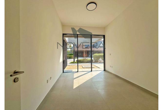 141909339 - Property Image 3
