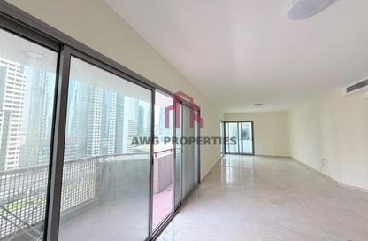 Apartment - 3 Bedrooms - 4 Bathrooms for rent in Skyline Residence - Sheikh Zayed Road - Dubai