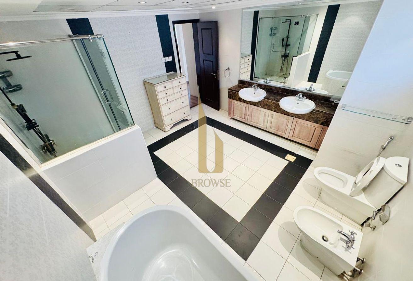 Study+4BR Ensuite | 2 Driver + 2 Maids Room photo 13