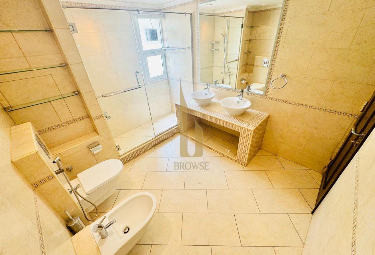 Study+4BR Ensuite | 2 Driver + 2 Maids Room photo 15