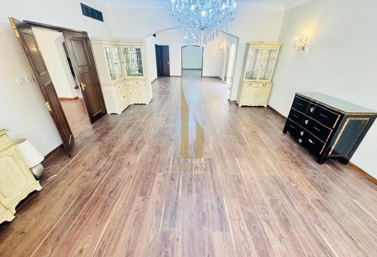 Study+4BR Ensuite | 2 Driver + 2 Maids Room photo 9