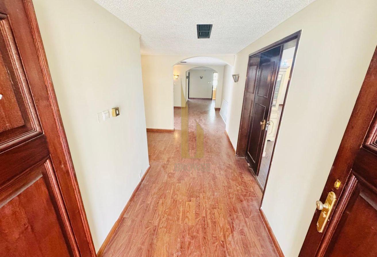 Study+4BR Ensuite | 2 Driver + 2 Maids Room photo 26
