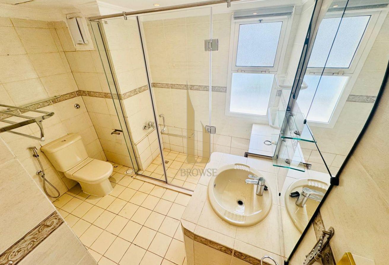 Study+4BR Ensuite | 2 Driver + 2 Maids Room photo 14