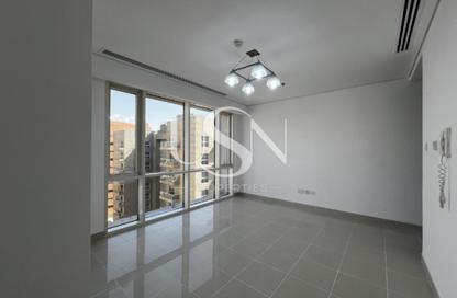 Apartment - 1 Bedroom - 1 Bathroom for rent in Nova Tower - Dubai Silicon Oasis - Dubai