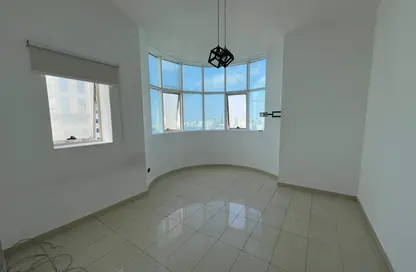 Apartment - 1 Bedroom - 2 Bathrooms for rent in Queen Tower - Al Qasba - Sharjah