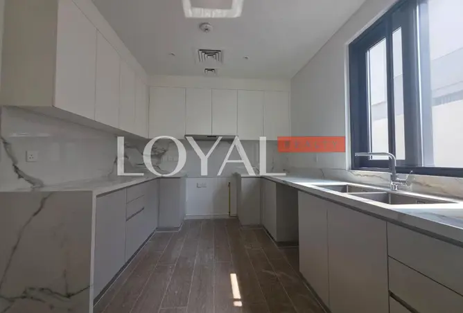 152859812 - Property Image 2