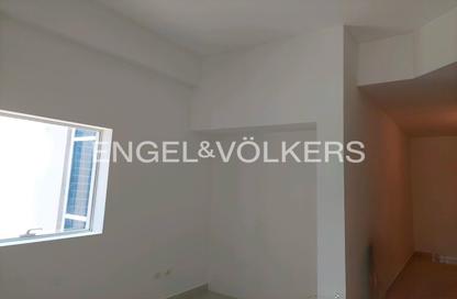 شقة - غرفة نوم - 1 حمام للايجار في بوابة دبي الجديدة 1 - (JLT) مجمع Q - أبراج بحيرات الجميرا - دبي