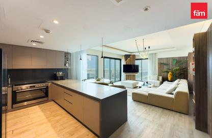 Apartment - 2 - 3 for sale in Central Park Building 1 - Central Park at City Walk - City Walk - Dubai