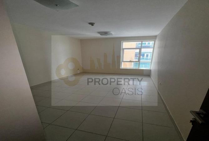 100854609 - Property Image 2