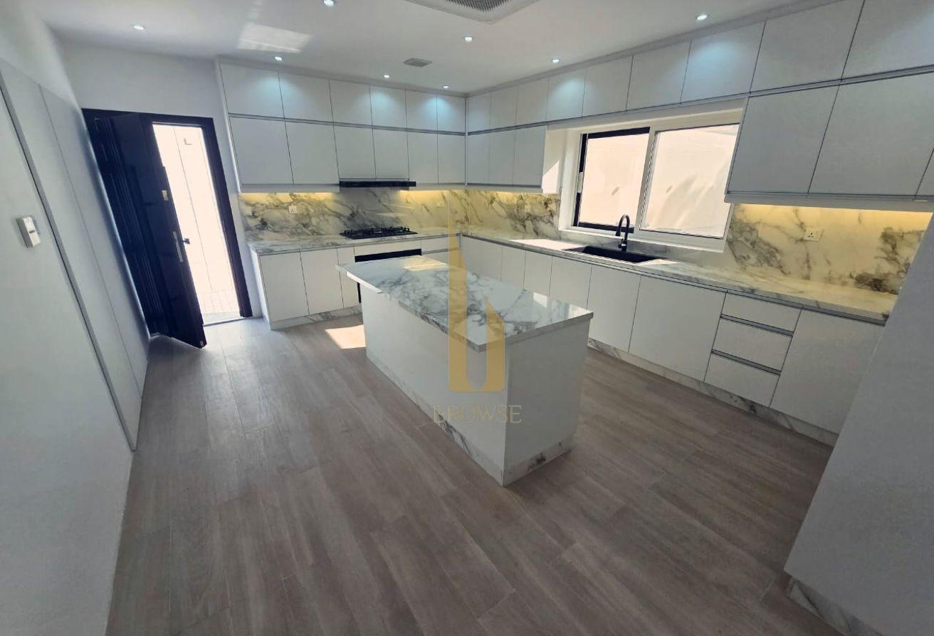 RENOVATED KITCHEN+BATHROOMS | Private Pool+Garden photo 5