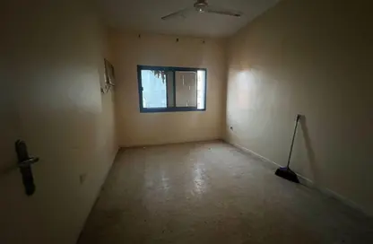 Apartment - 1 Bedroom - 1 Bathroom for rent in Al Qulaya'ah - Al Sharq - Sharjah