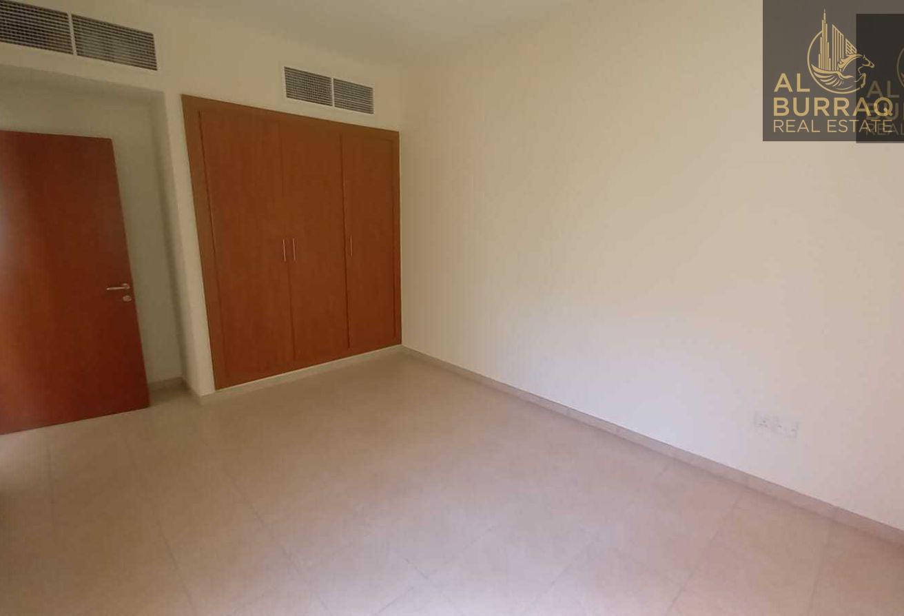 Spacious Corner Villa | Private & Prime Location photo 20
