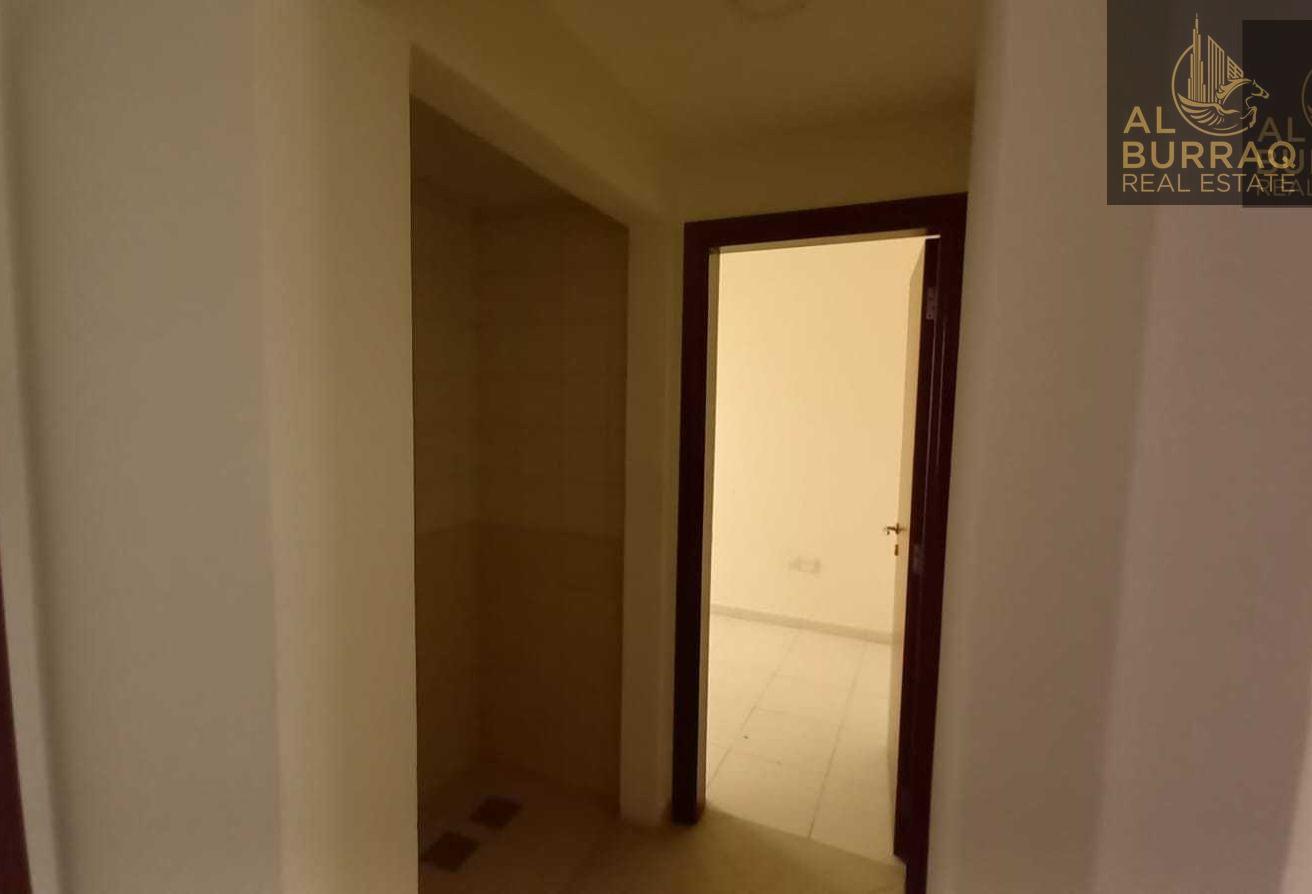 Spacious Corner Villa | Private & Prime Location photo 19