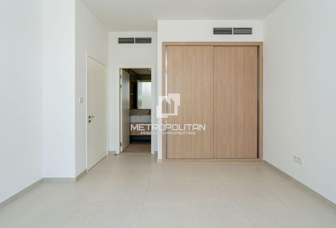 Close to Pool and Park | Single Row | Corner Unit photo 20