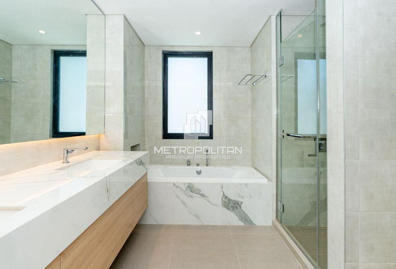 Close to Pool and Park | Single Row | Corner Unit photo 8