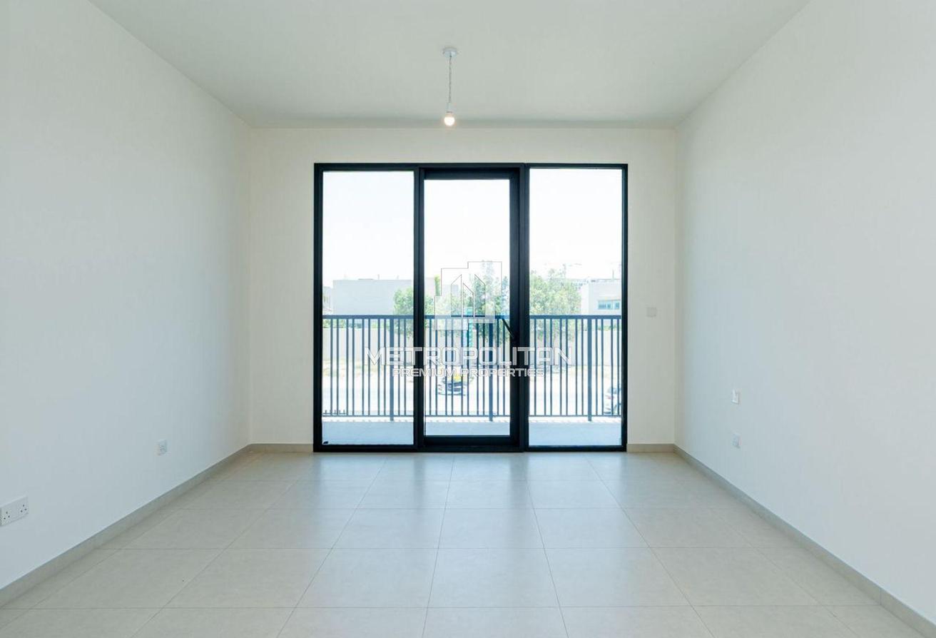 Close to Pool and Park | Single Row | Corner Unit photo 19