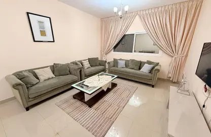 شقة - 2 غرف نوم - 3 حمامات للايجار في شارع التعاون الجديد - التعاون - الشارقة