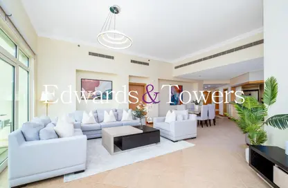 Apartment - 3 Bedrooms - 4 Bathrooms for sale in Jash Falqa - Shoreline Apartments - Palm Jumeirah - Dubai